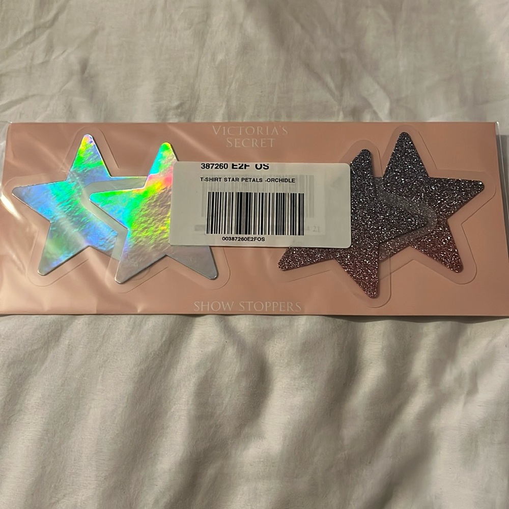 Victoria’s Secret Star petals show stoppers